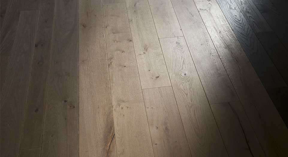 Étape 4 :<br/>Finitions en usine